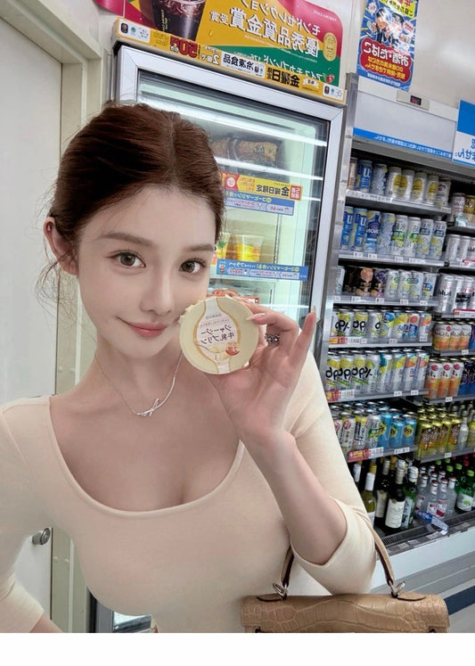 25Dec. 氣質羊絨慕斯帶胸墊U領七分袖上衣 杏