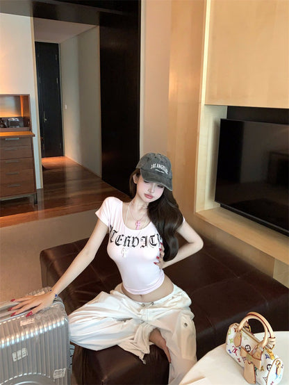 26Jan. 千禧y2k個性字母後縷空上衣