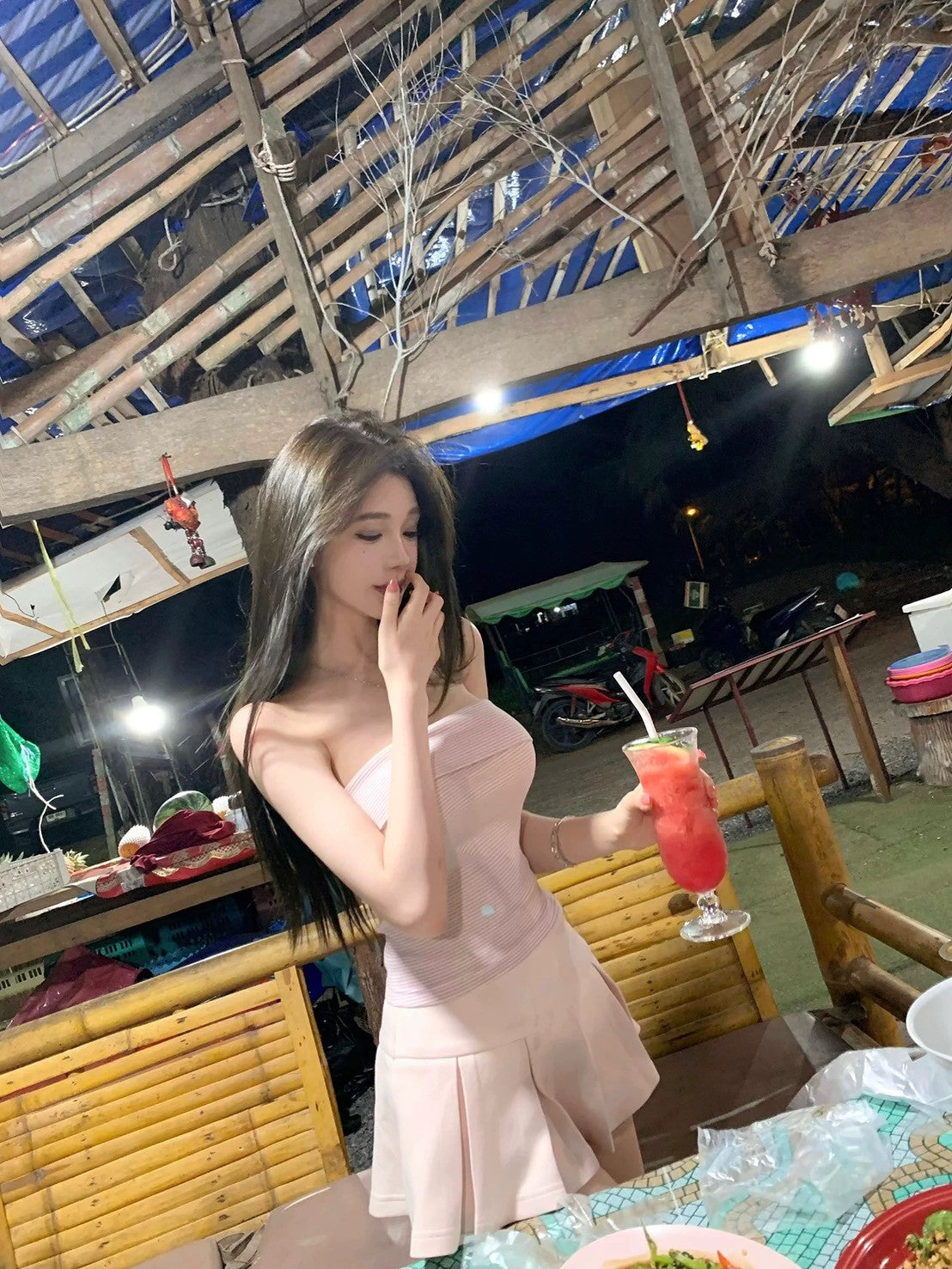 26May. 草莓奶霜復古格紋抹胸背心（加購不單售）