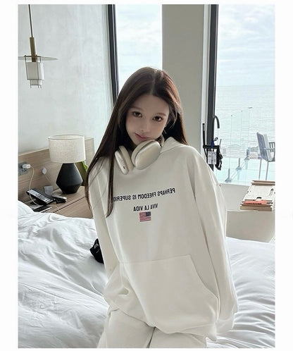 25Nov. 留美Clean outfit寬鬆連帽印花口袋衛衣 白