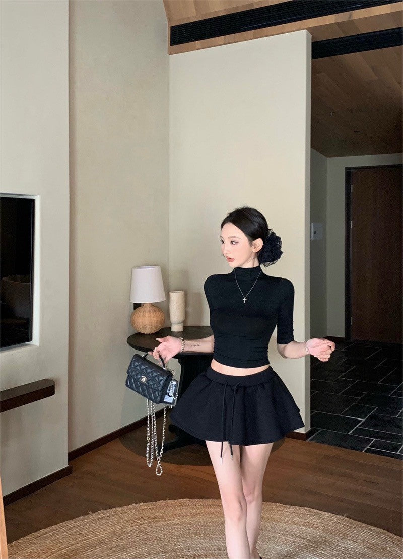 May. 韓團甜心 高領五分袖修身黑色上衣 高腰花瓣黑色澎澎裙