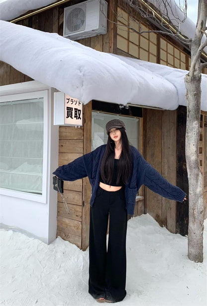 25Dec. 暗色過冬基礎U領打底衣/藏藍麻花針織開衫