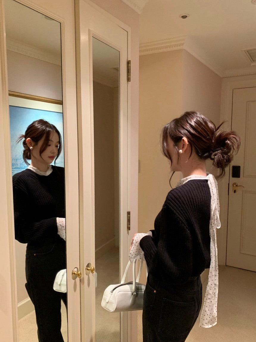 Aug. 後背縷空小心機 初秋針織長袖上衣 黑色