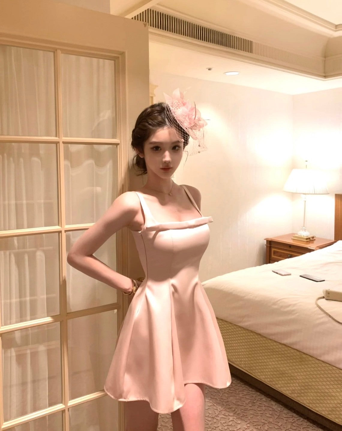 Mar. 曼妙天鵝 法式氣質蝴蝶結收腰連身裙 粉