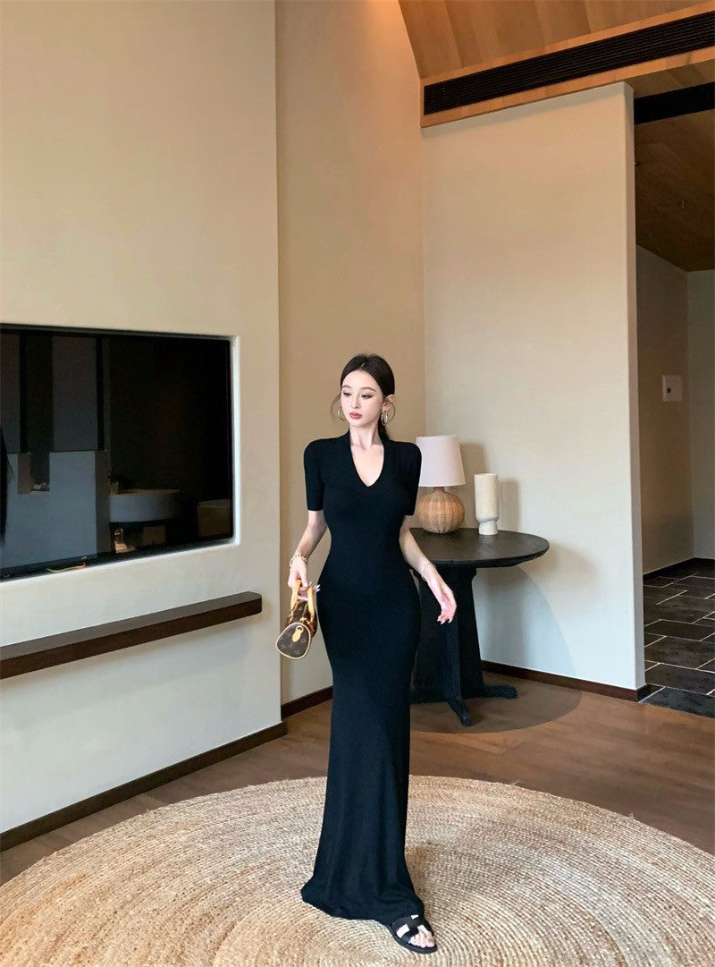 Jun. 歐美辣妹V領彈力設計連身裙 黑色 長款