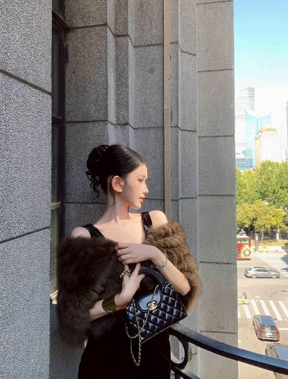 26Feb. 人生系列 分割設計感絲絨玫瑰V背連身裙