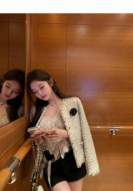 25Nov. 慢調巴黎香氛千金白粗呢小香外套