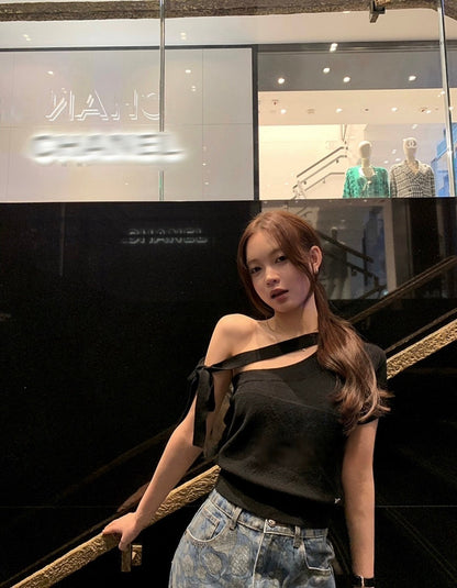 Mar. 法式中古小香 斜肩繫帶羊毛針織上衣 黑