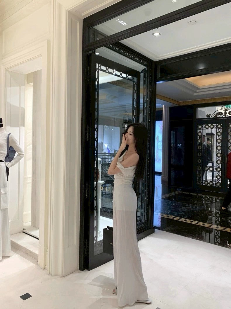 25Aug. 高級感壓褶不易皺垂垂休閒褲 白/黑