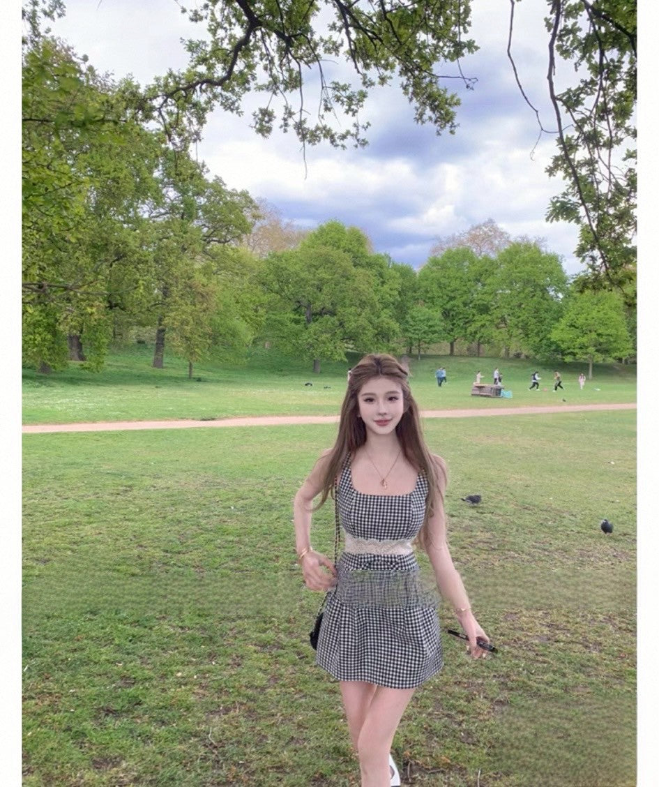 Jun. 復古畫報 格紋方領蕾絲收腰小洋裝