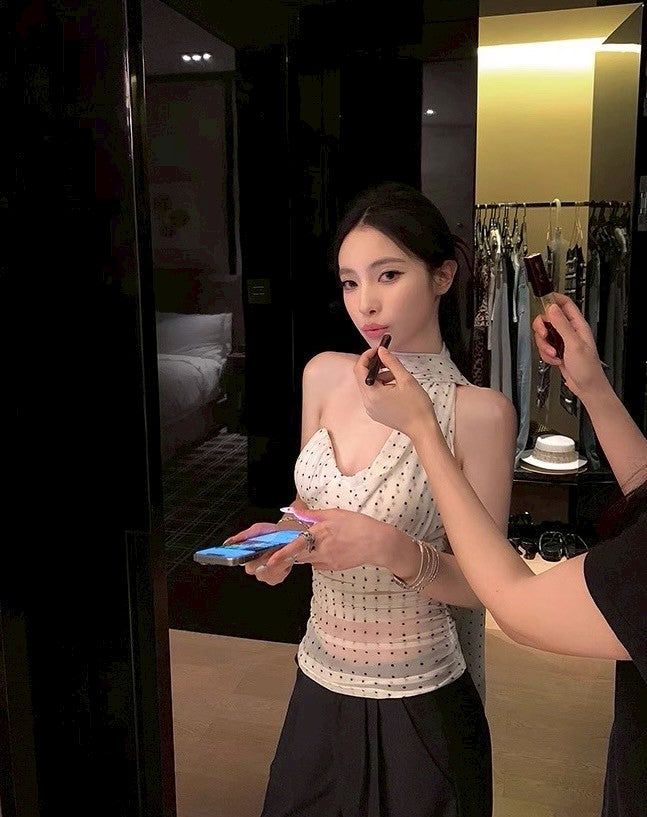 25Aug. 疊影織夢帶胸墊繞頸波點背心 白