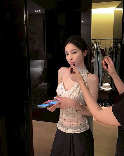 25Aug. 疊影織夢帶胸墊繞頸波點背心 白