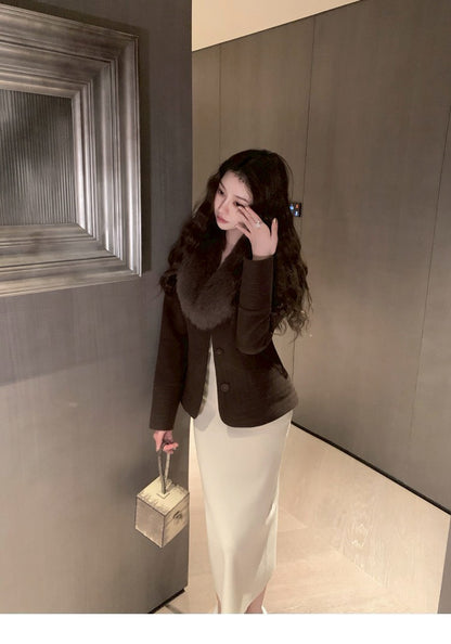 26Feb. 復古質感狐狸毛毛領咖色收腰外套