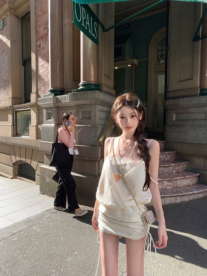 Mar. 豆蔻少女 立體繡花拼接蘯領抽繩連身裙 白