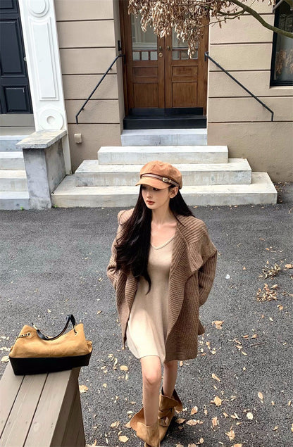 25Dec. 冬日氛圍基礎百搭針織收腰花瓣裙2色 大女主翻領外套 短版系列