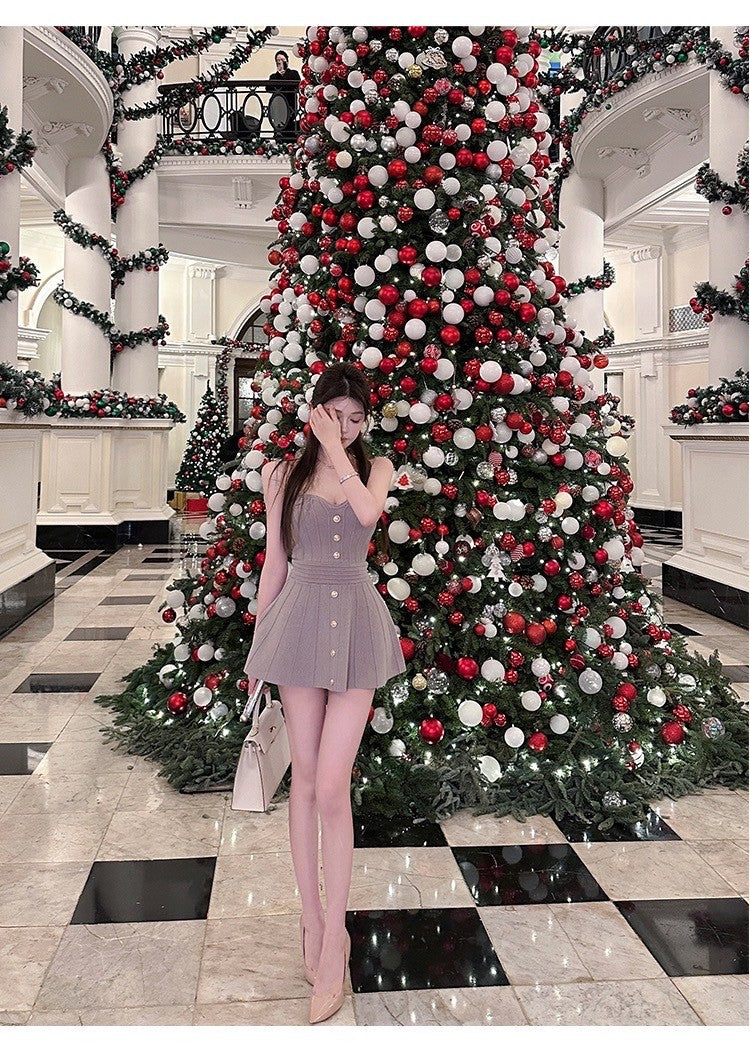 Mar. 溫雅千金 奶藕灰氣質抹胸收腰花瓣連身裙