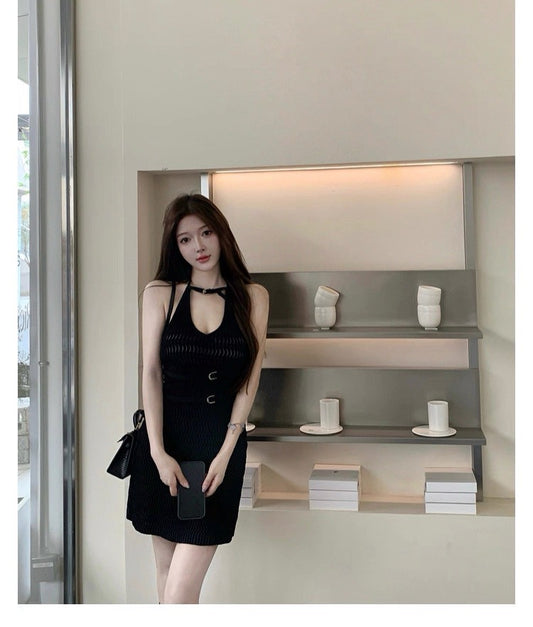 25Aug. 性感開掛 辣妹針織掛脖連身包臀裙 黑