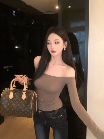 25Nov. 魅惑肩線一字領彈力長袖上衣 寶藍/卡其