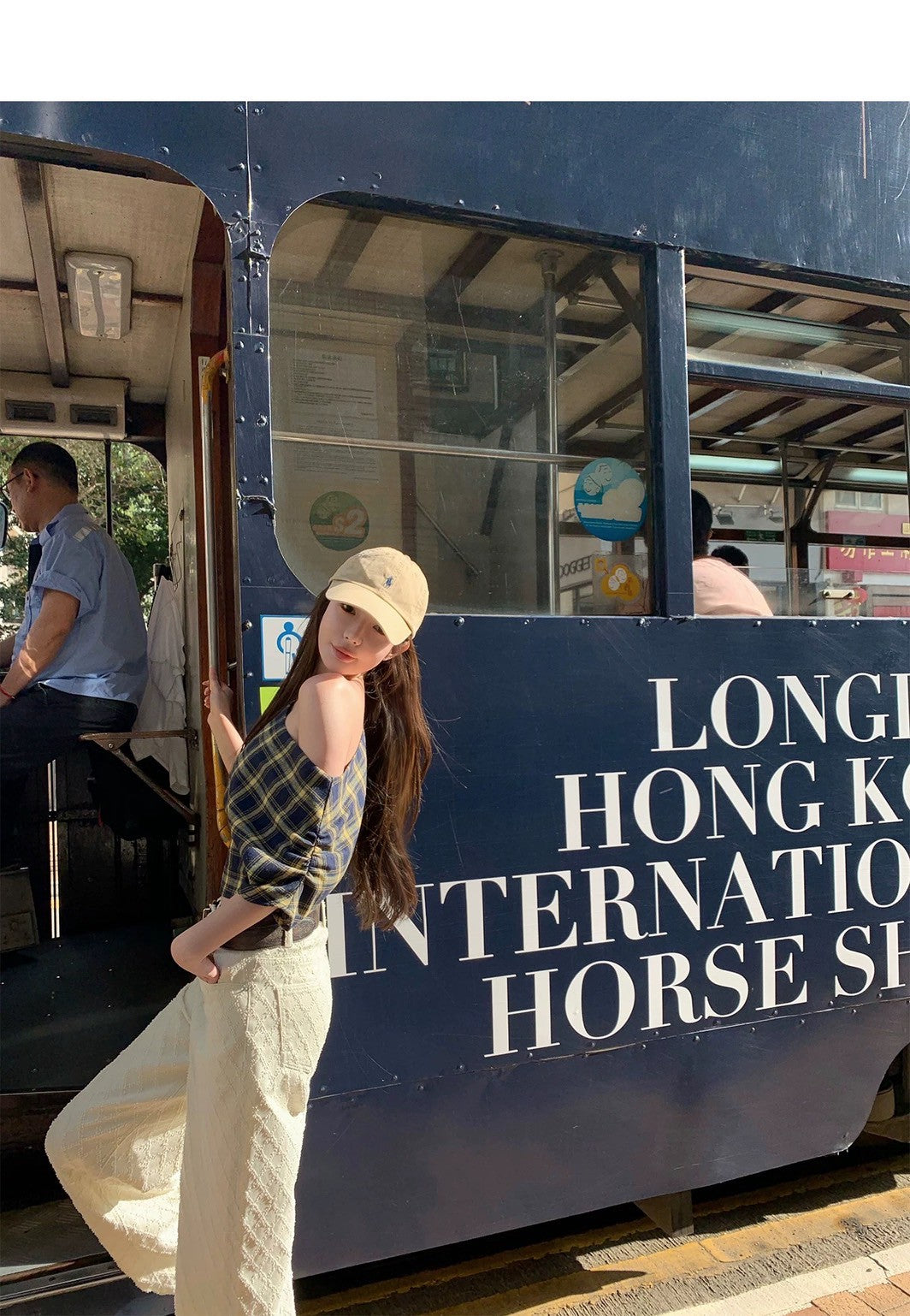 Jun. 本命奶白色菱格小香直筒褲