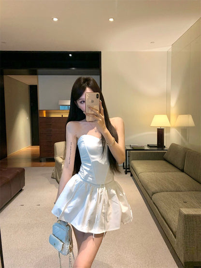 25Jul. 法式少女 修身魚骨抹胸 花苞半身裙 白