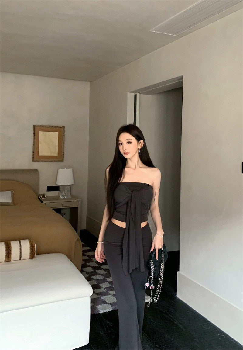 25Jul. 拿捏多穿法則 彈力綁繩抹胸休閒褲套裝