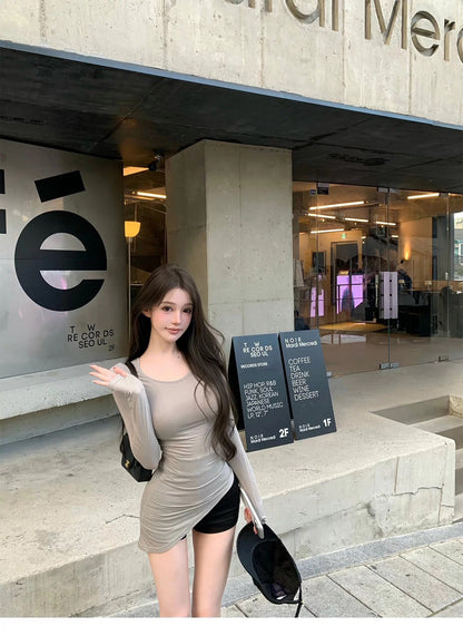 26Oct. 韓女氛圍感左肩縷空不規則設計彈力上衣 灰卡