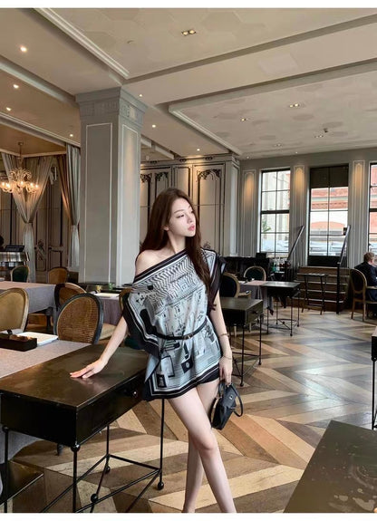 25Oct. 矜貴老錢 氣質印花蝙蝠袖絲巾上衣