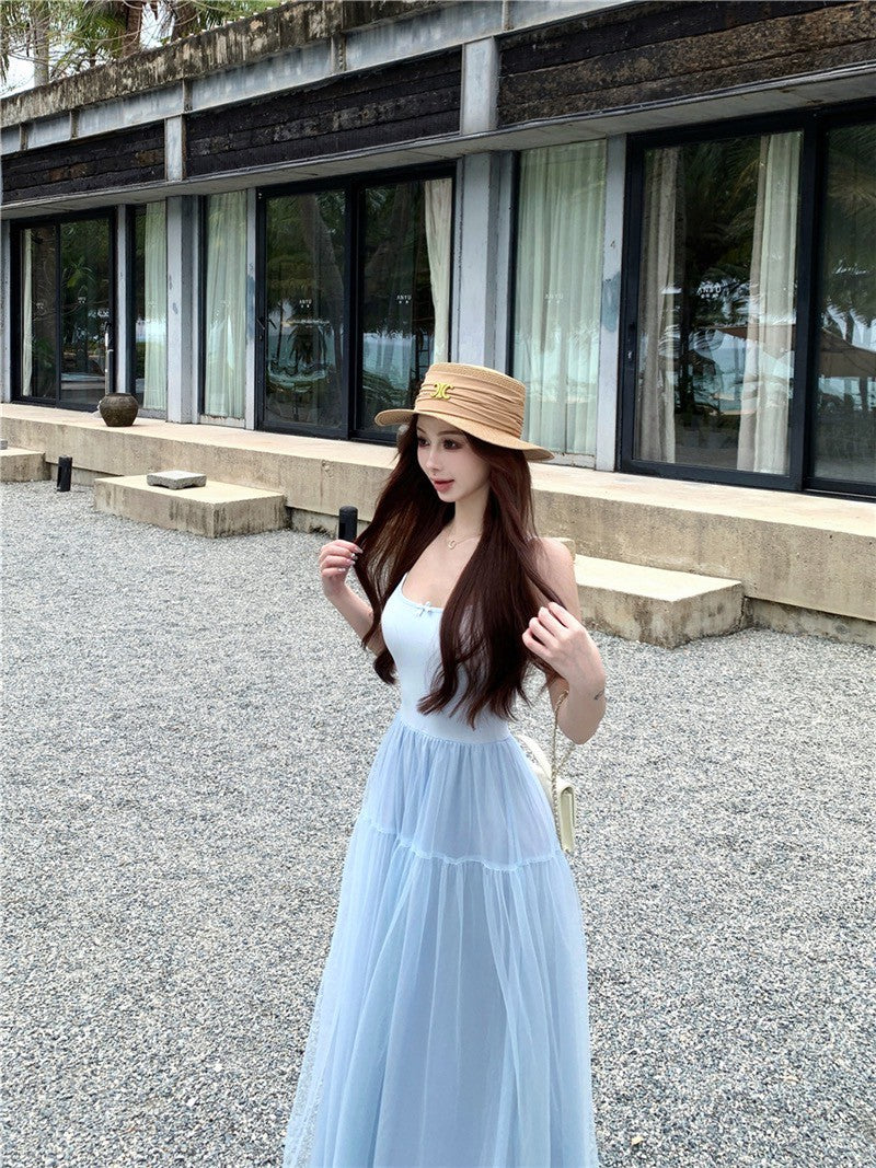 Jun. 嬌寵甜心 U領背心網紗拼接連身裙 淺藍