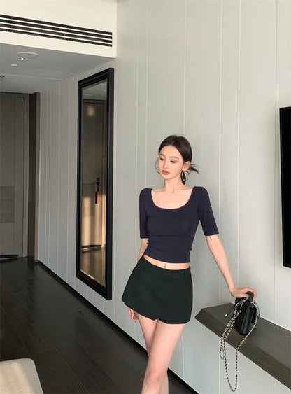 Jun. 日美氣質 修身大U領中袖上衣 藏藍 低腰側拉鍊褲裙 黑色褲裙