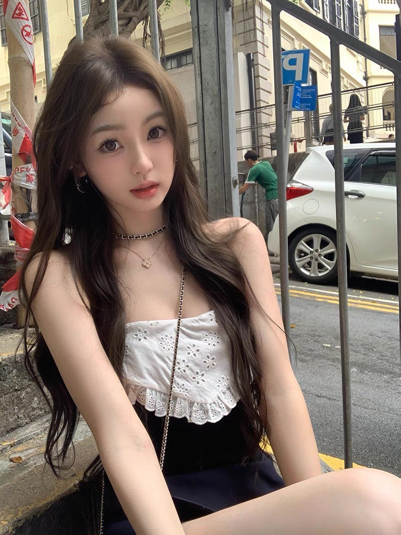 Jun. 純甜歐蕾 撞色繡花魚骨抹胸上衣