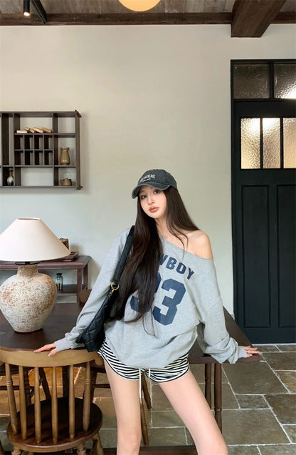 25Jul. 日常鬆弛感斜肩撞色字母衛衣 灰