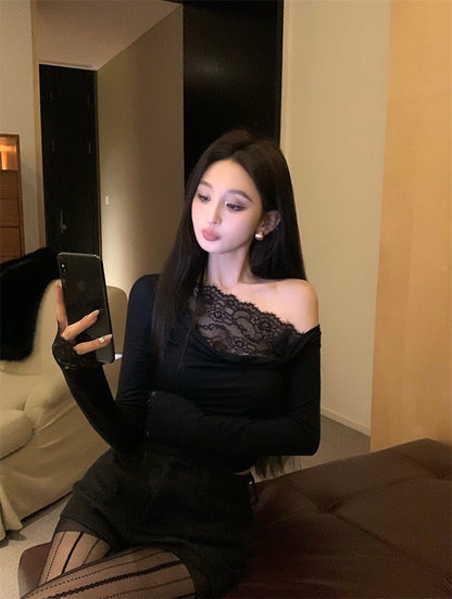 Apr. 輕透舒芙蕾 簡約純色蕾絲拼接領長袖上衣 黑/灰