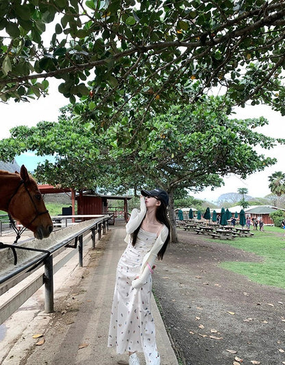 Aug. 夏夜花語 顯瘦收腰剪裁連身洋裝