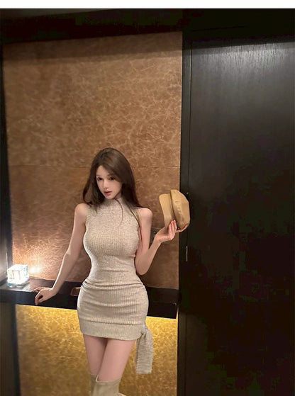 25Dec. 茶藝嬌女氣質燕麥飄帶包臀裙