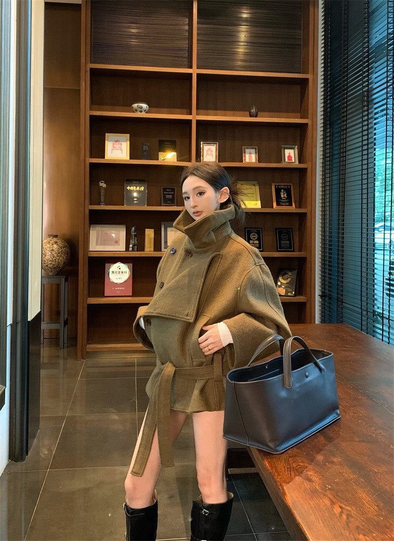 Feb. 時髦復古精 高級英倫剪裁厚磅立領外套