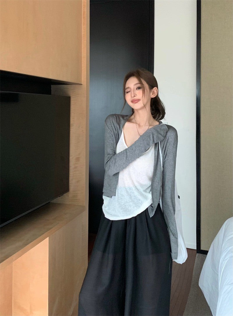 Jun. 美式慵懶遛彎三件 灰色開衫 白/黑背心 黑色休閒褲