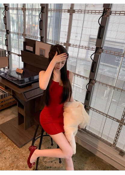 26Jan. 摯愛辣妹裙 純慾紅針織包臀裙