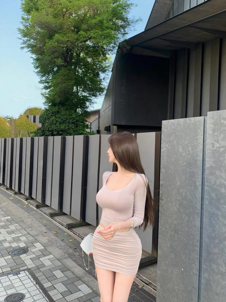 26Jun. 韓女好身材柔軟大U領褶皺套裝 灰