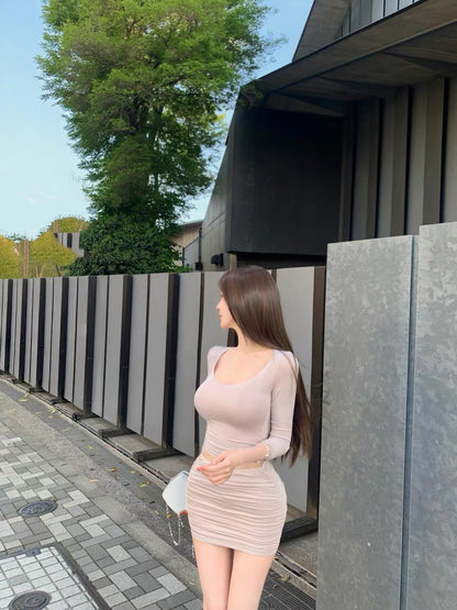 26Jun. 韓女好身材柔軟大U領褶皺套裝 灰