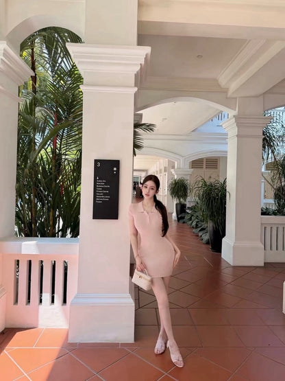 26Sep. 「員瑛少女粉」氣質polo領高彈針織包臀裙
