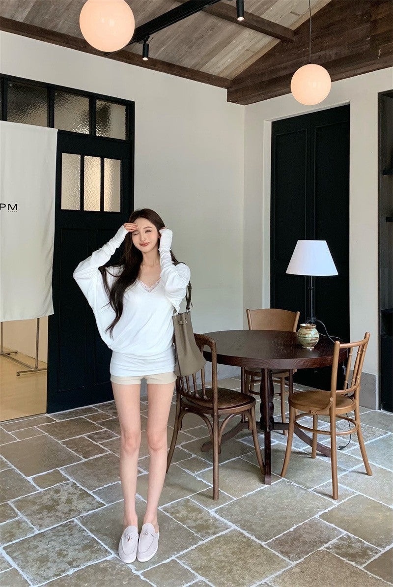 Jun. 戀夏告白 蝙蝠袖V領包覆下擺長袖上衣 白