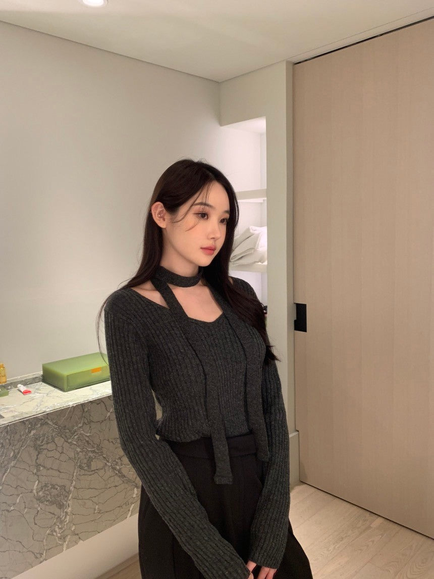 Oct. 復古氣質美 掛脖V領針織打底上衣 韓女嫩粉/鐵灰/寶藍