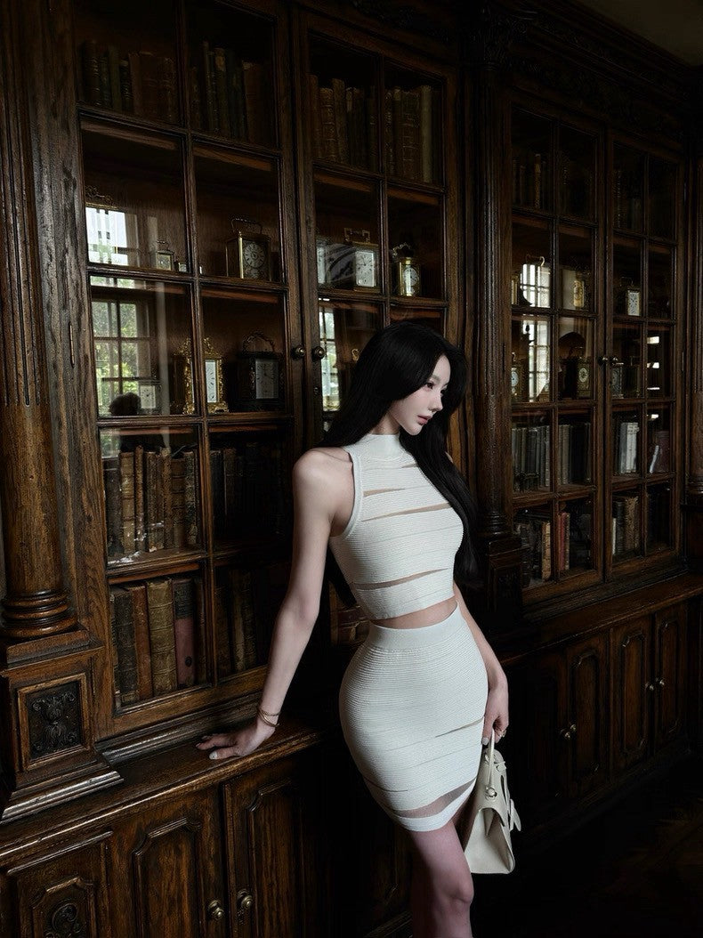 25Aug. 性感純欲嫵媚特殊工藝針織背心半身裙套裝 白/黑