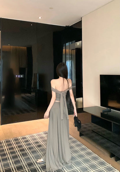 May. 獨樹一格 時髦簡約多穿法上衣半身裙套裝 卡其