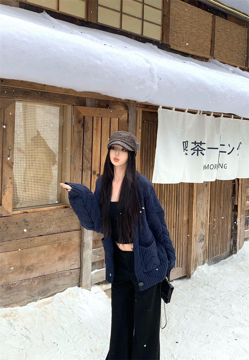 25Dec. 暗色過冬基礎U領打底衣/藏藍麻花針織開衫