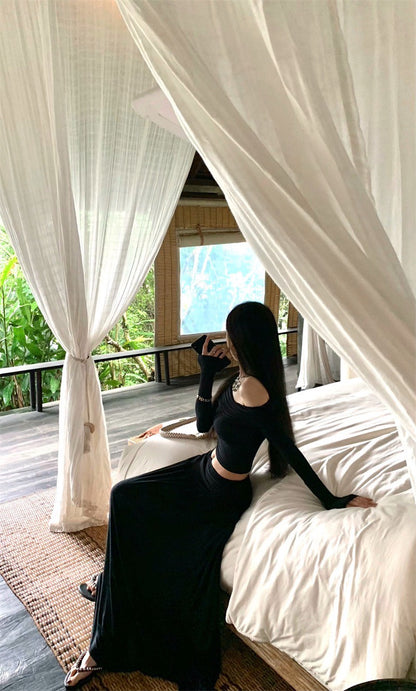 Apr. 法式浪漫 氣質一字翻領高腰抓皺半身裙套裝 黑