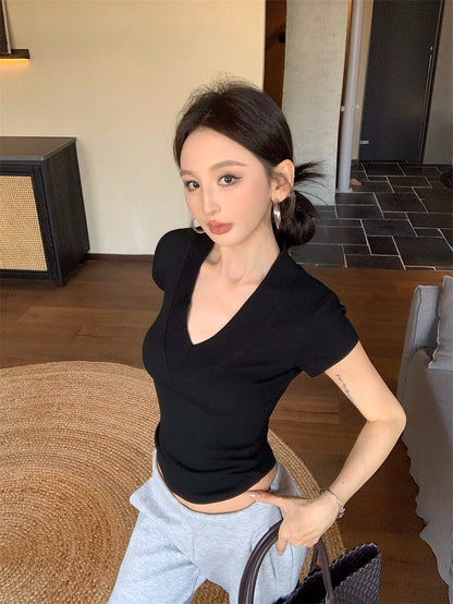 May. RO系列高腰休閒褲 必入V領顯瘦上衣 白/黑