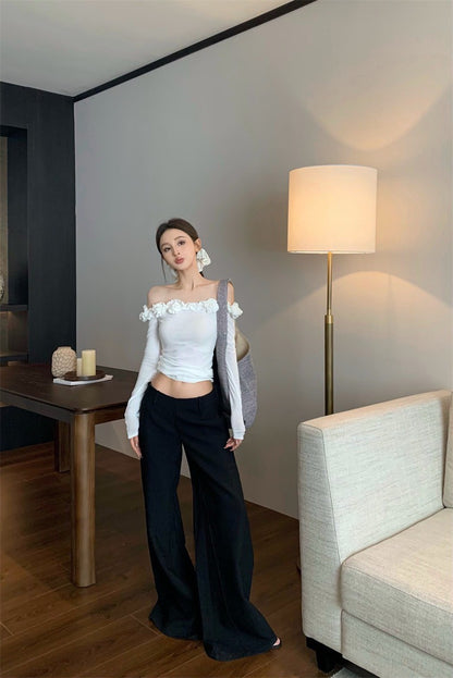 May. 花瓣少女 顯瘦一字領花邊修身上衣 米色