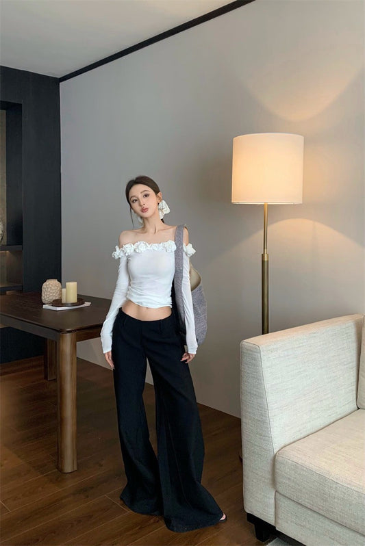 May. 花瓣少女 顯瘦一字領花邊修身上衣 米色