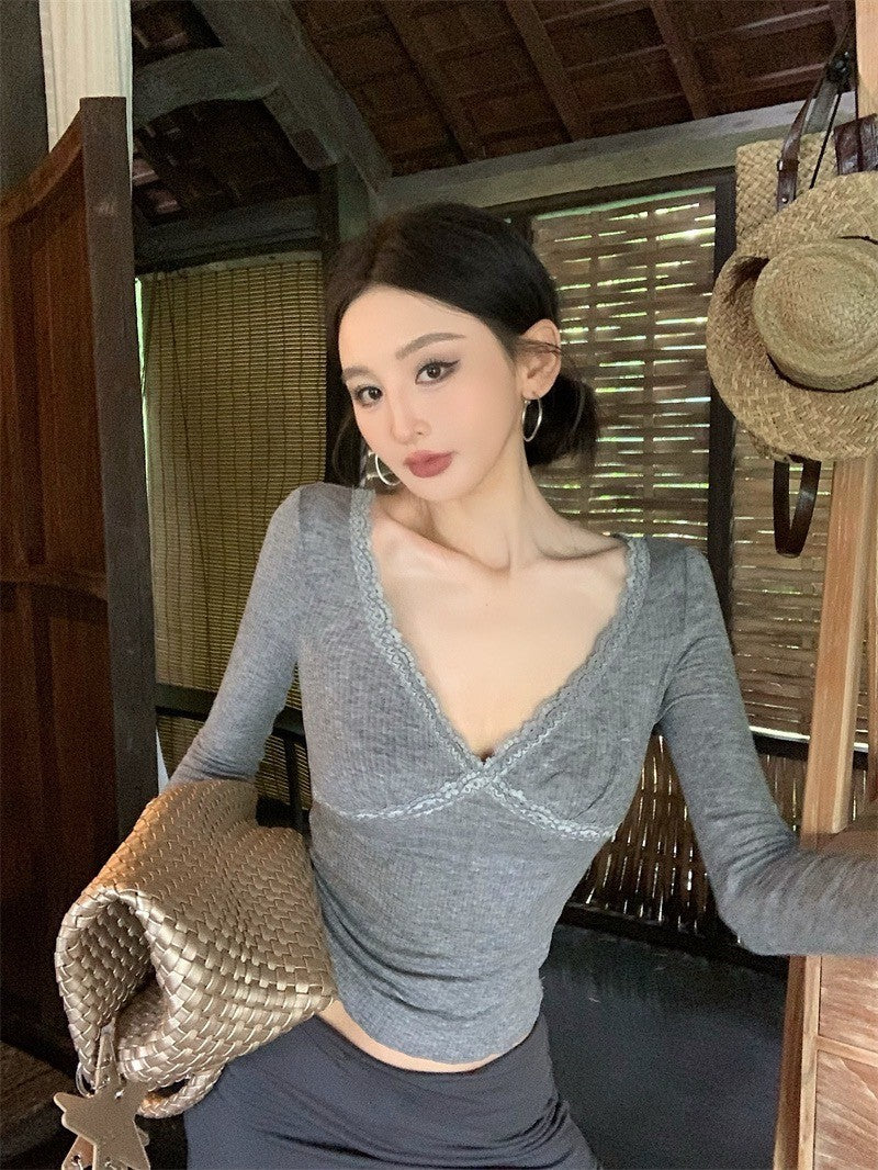 Apr. 浪漫本能 法式蕾絲V領上衣 黑/灰 舒適柔軟假兩件式休閒褲